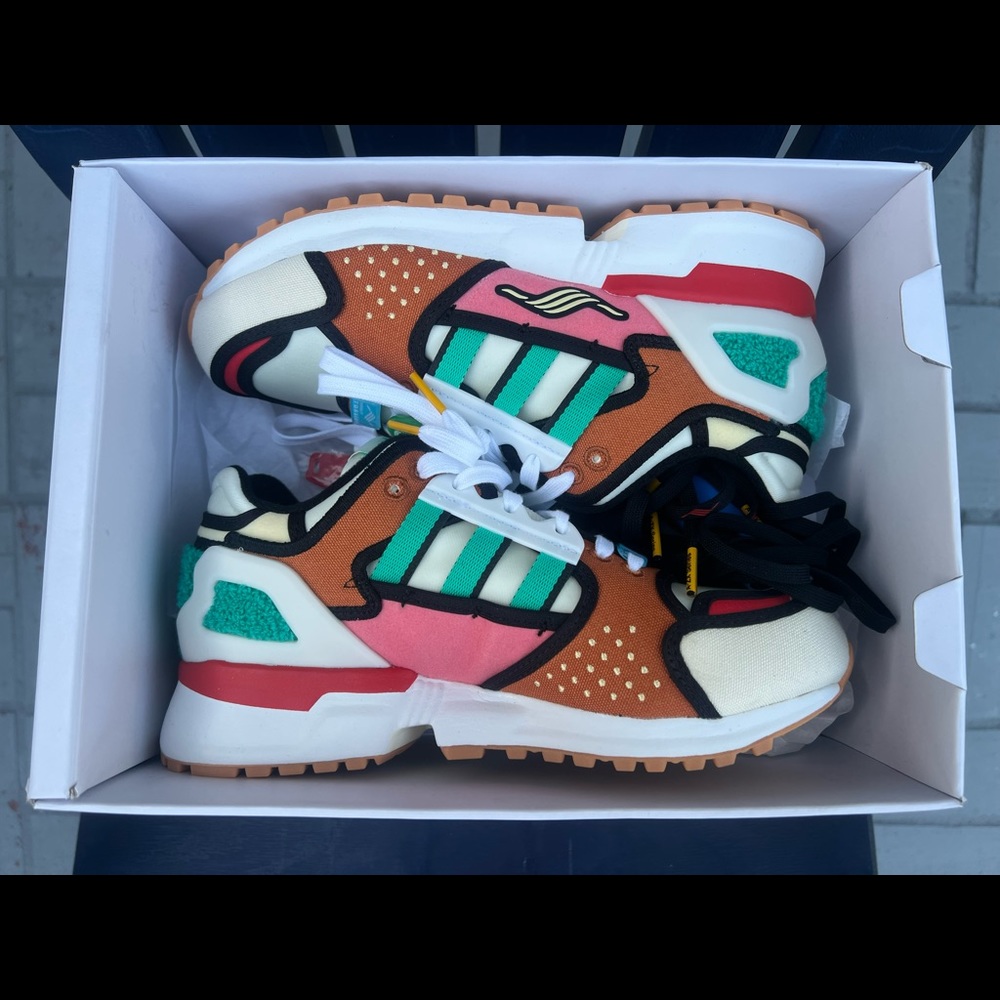 Brand New Adidas “The Simpsons”